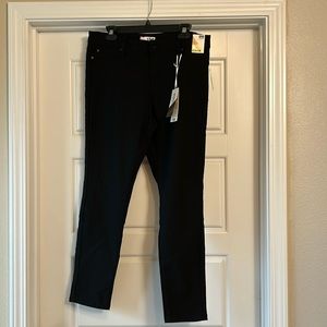 NWT YMI black mid rise skinny stretch jeans XL